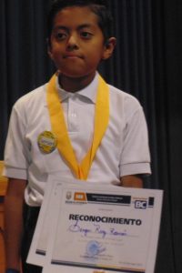  Realizan concurso “Spelling Bee”