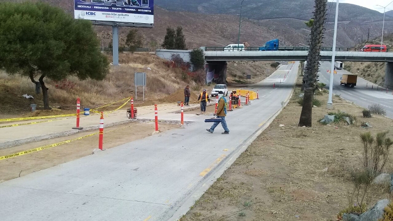 Continúa Gobierno del Estado con obras de rehabilitación en Corredor Tijuana-Rosarito 2000