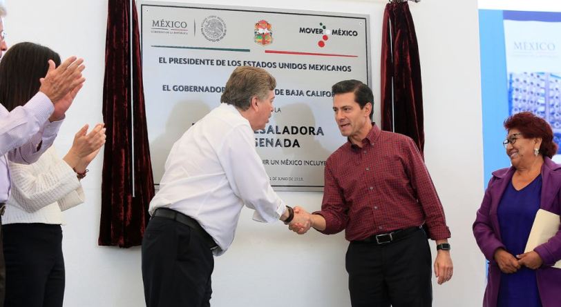 Entregaron Presidente Enrique Peña y Gobernador Francisco Vega planta desaladora de Ensenada y obra carretera Tecate-San Antonio de Las Minas