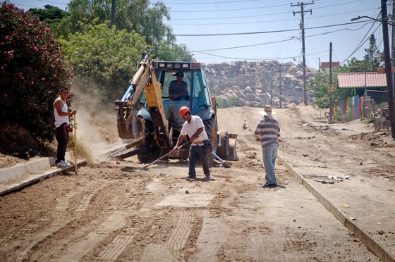 Informa Gobierno Municipal sobre Pavimentación de Vialidades