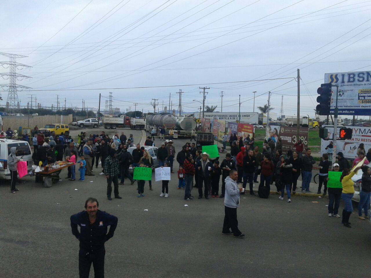 Manifestaciones simultáneas en BC por gasolinazo