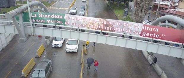 #UnasHorasPorMéxico da mensaje en la frontera con EU