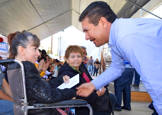 Entrega Gobierno del Estado constancia de registro y de condonación del pago de agua a 49 OSC´S de Tecate