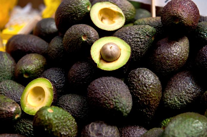 Precio de aguacate registra diferencia de hasta $32 por kilo