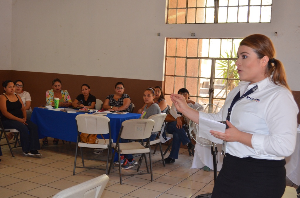 Capacita la PGJE a mujeres para eliminar violencia de género