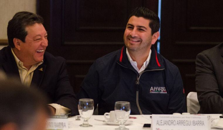 Baja California tiene una  grave crisis de representación y necesita legisladores que realmente lleguen a ser la voz de los ciudadanos y que no sólo busquen escalar en la función pública, afirmó Alejandro Arregui durante el foro realizado en el hotel Coral y Marina por el Consejo Coordinador Empresarial de Ensenada.