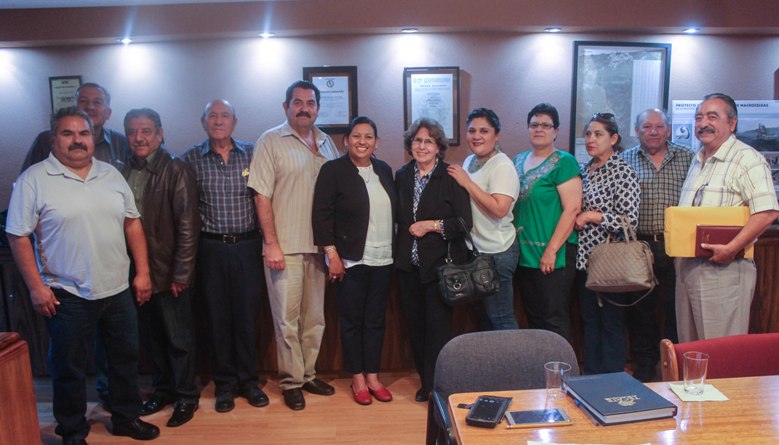 Formalizan jurídicamente la plaza cívica del maestro en el panteón municipal