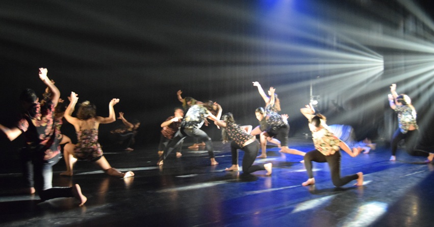 Función de Danza Contemporánea con la 3ª generación del centro de Danza y Producción Escénica de Baja California en CEART Tecate