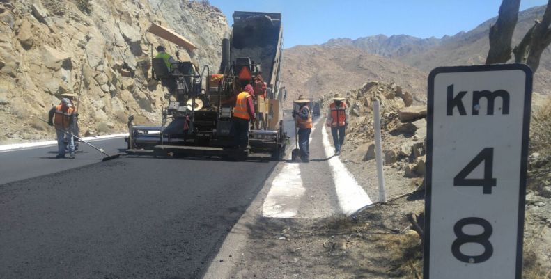 Informa Gobierno del Estado avance del 52% en obras de mantenimiento mayor de la autopista La Rumorosa