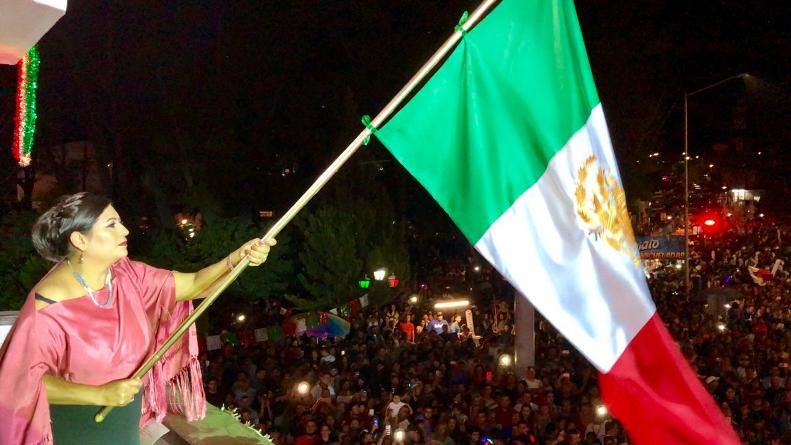 Miles de tecatenses celebraron el 208 Aniversario del Grito de Independencia en Tecate