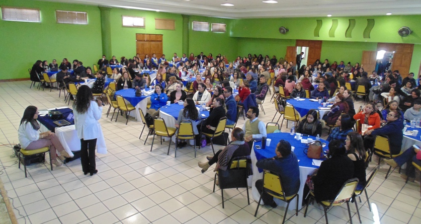 Docentes participan en el encuentro académico sobre Inclusión Educativa