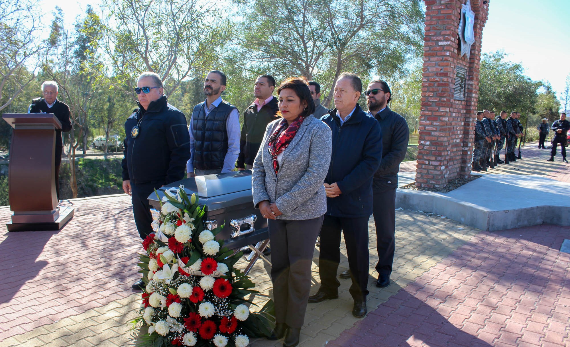 Rinden homenaje a Oficial Silvestre Estrada Reyes