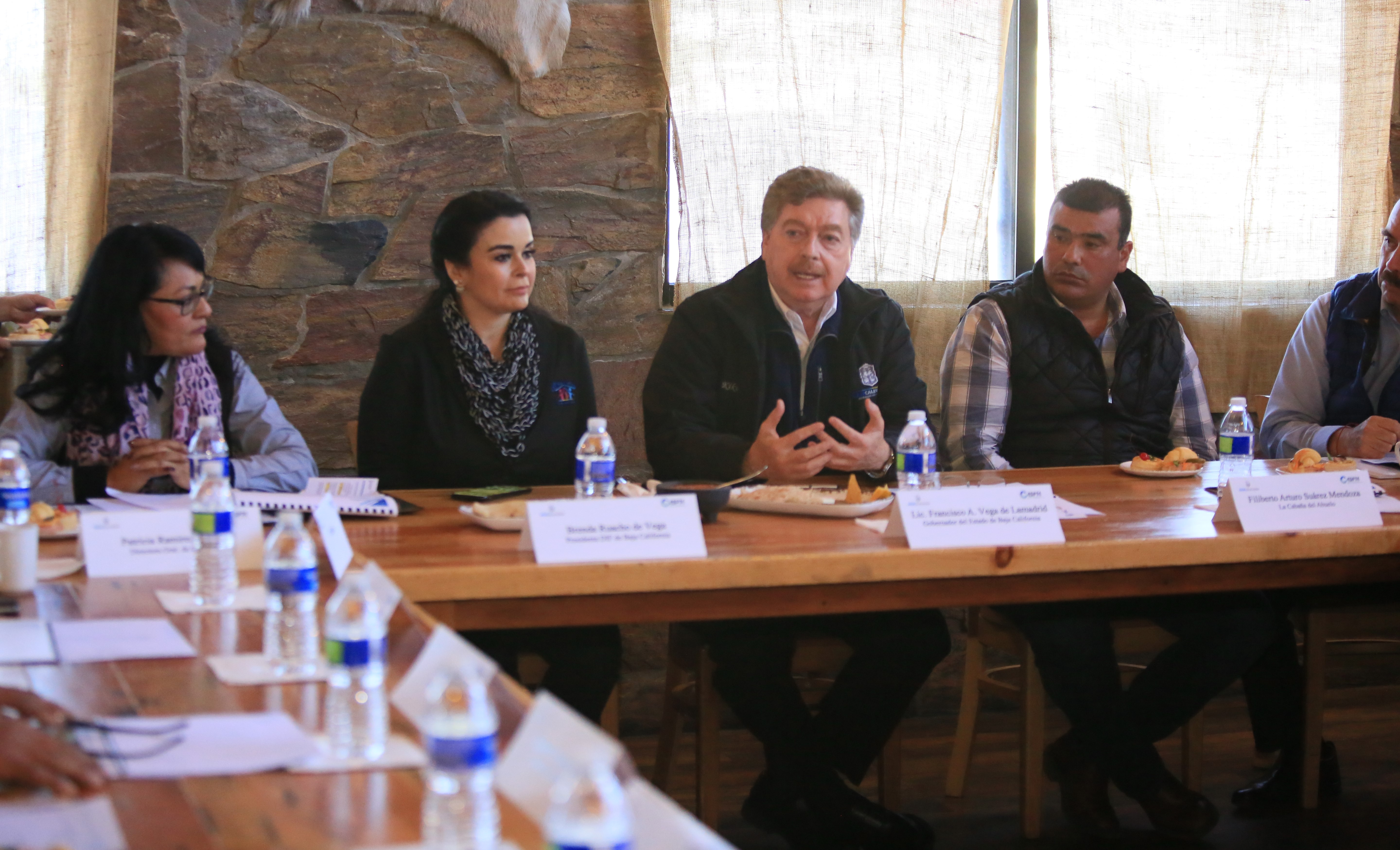 Trabaja Gobierno del Estado para asegurar abasto de agua potable en La Rumorosa