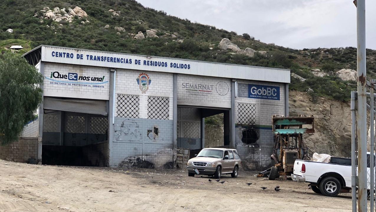 Trabajan en saneamiento del Río Tecate