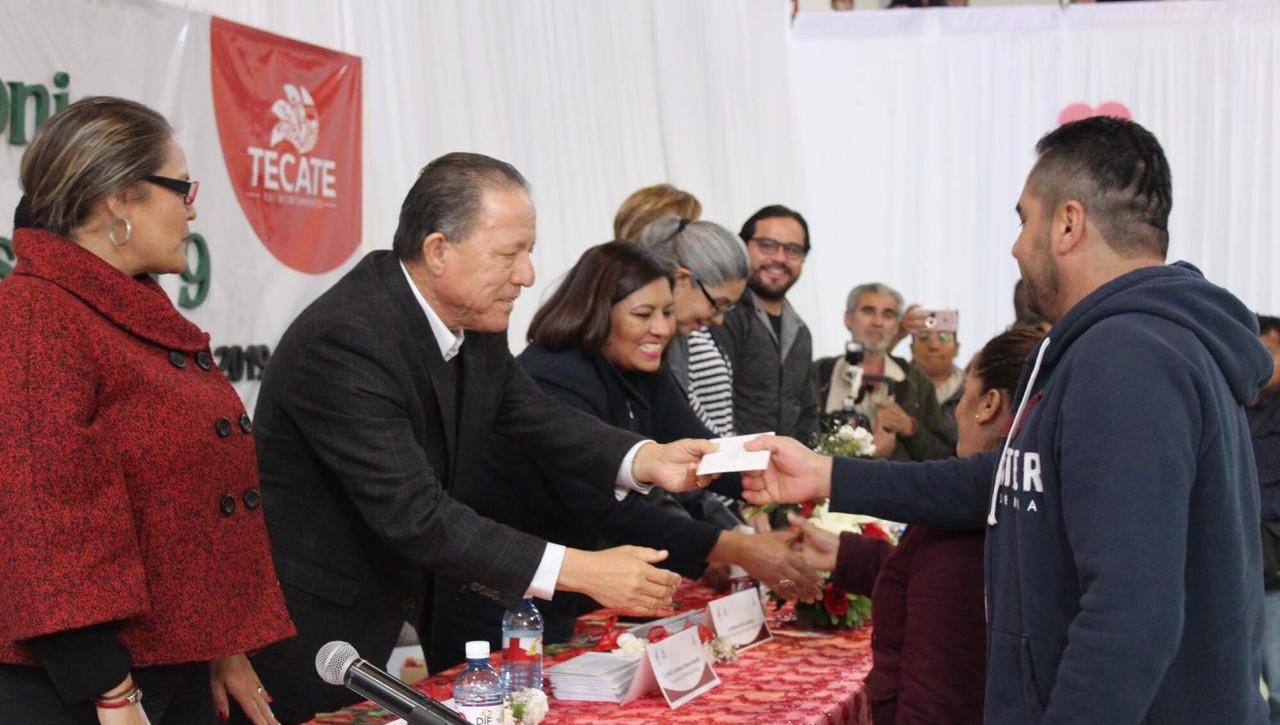 Tecate celebra el amor con bodas colectivas