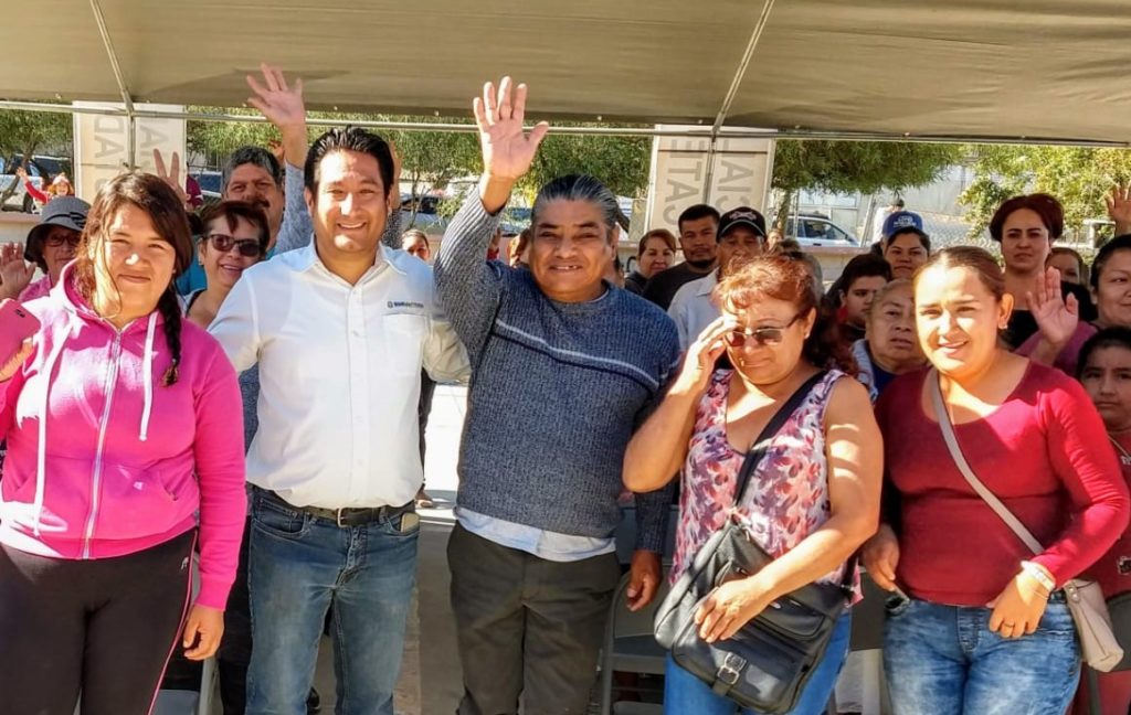 Atiende Gobierno del Estado a residentes de la Zona Rural y Urbana de Tecate en materia social