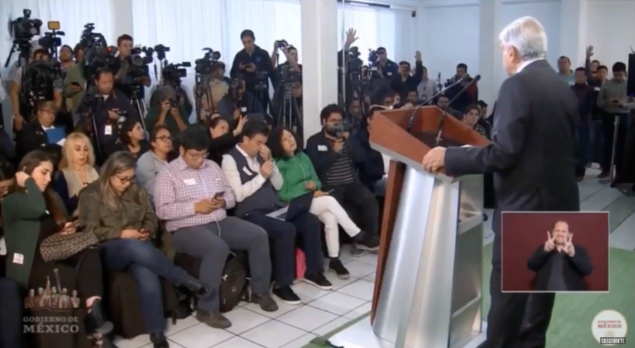 AMLO desconoce adeudo a Baja California para pago a maestros; gobernador del estado exige el recurso