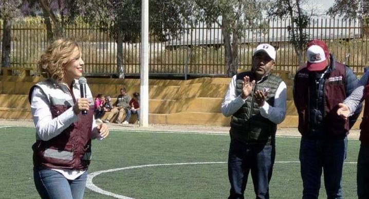 Reitera Zulema Adams su compromiso con deportistas y comerciantes