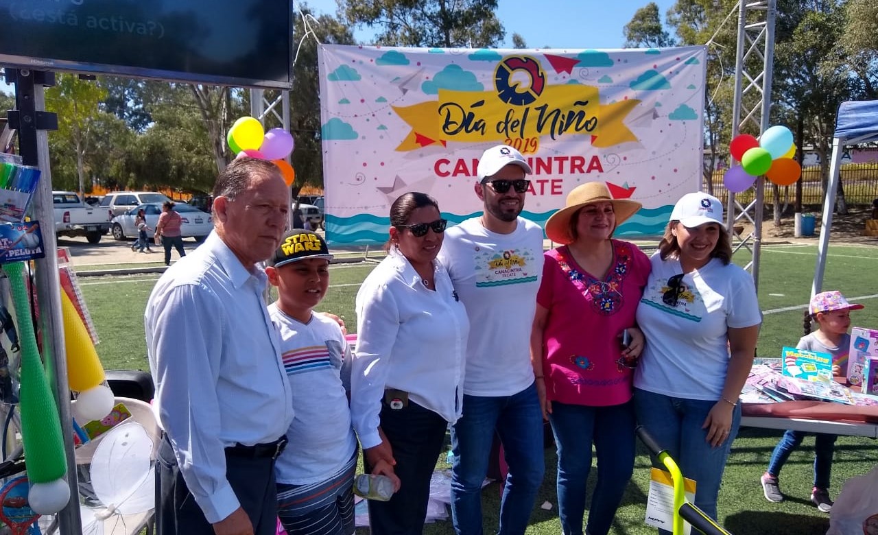 Participan niñas y niños tecatenses en festejo por su día