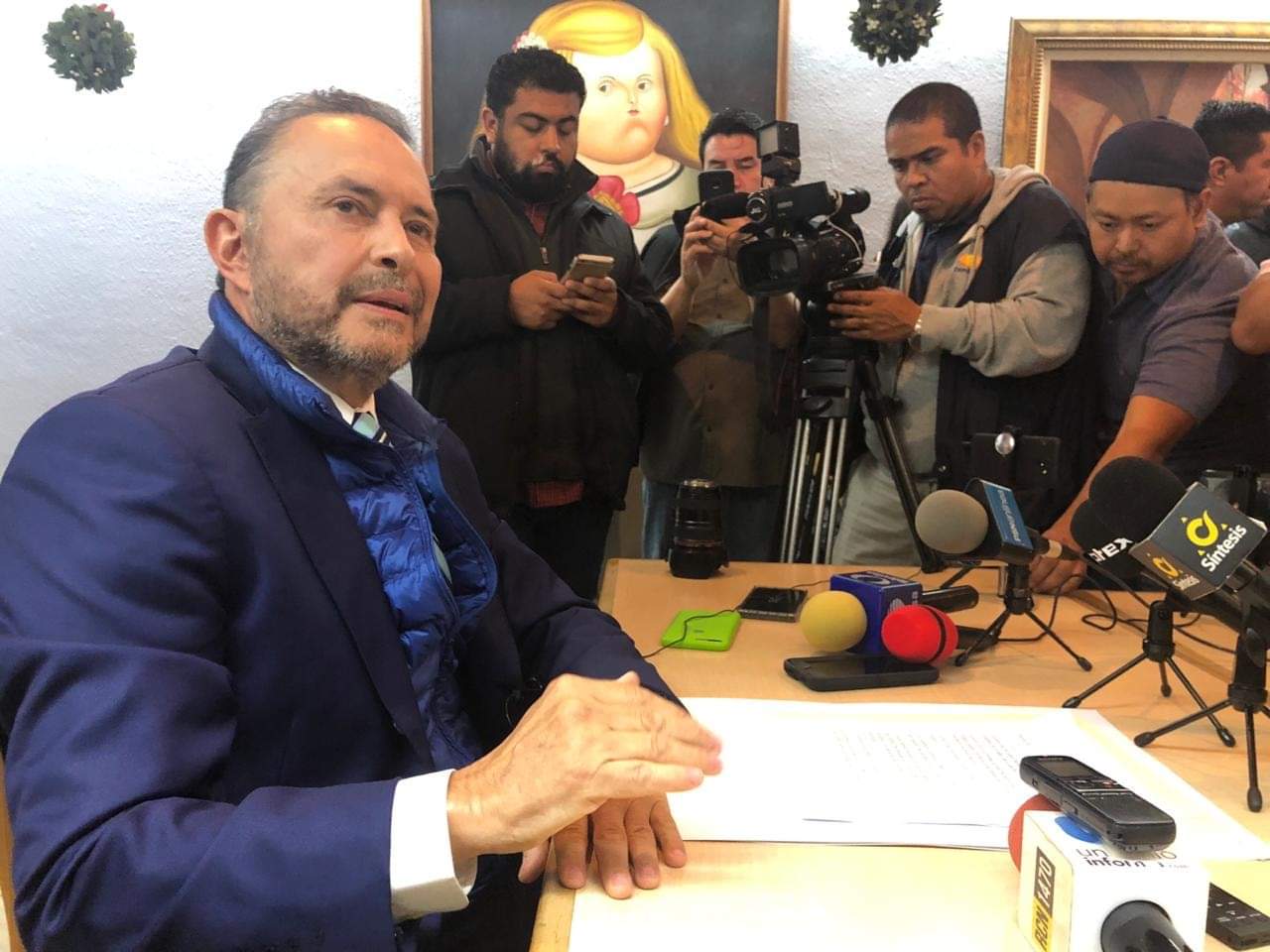 Fernando Castro Trenti renuncia al PRI, anuncia apoyo a candidatos de MORENA