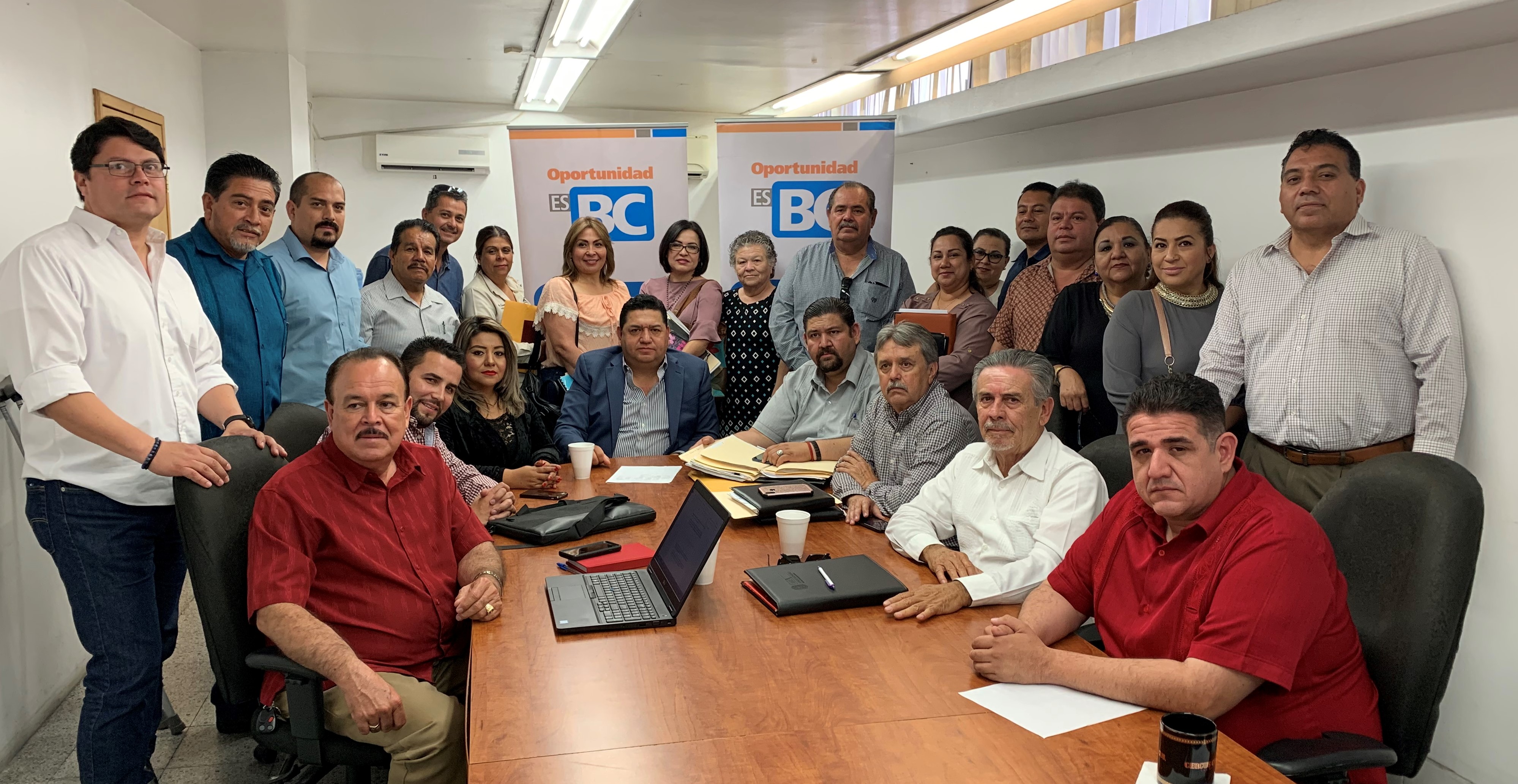 Acuerdan SEE y SETE  pago a maestros interinos.