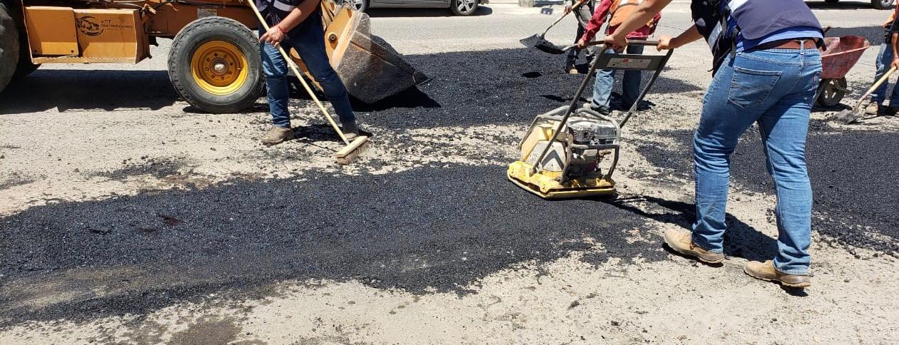 Gobierno Municipal realiza rehabilitación de vialidades en San Pablo