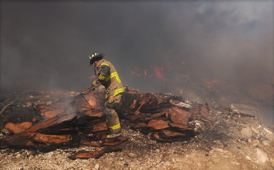 Se han registrado más de 60 incendios en Baja California