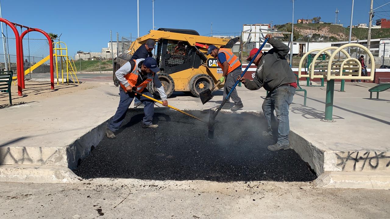 Coloca Gobierno Municipal rampas de acceso para personas con discapacidad en zonas de esparcimiento