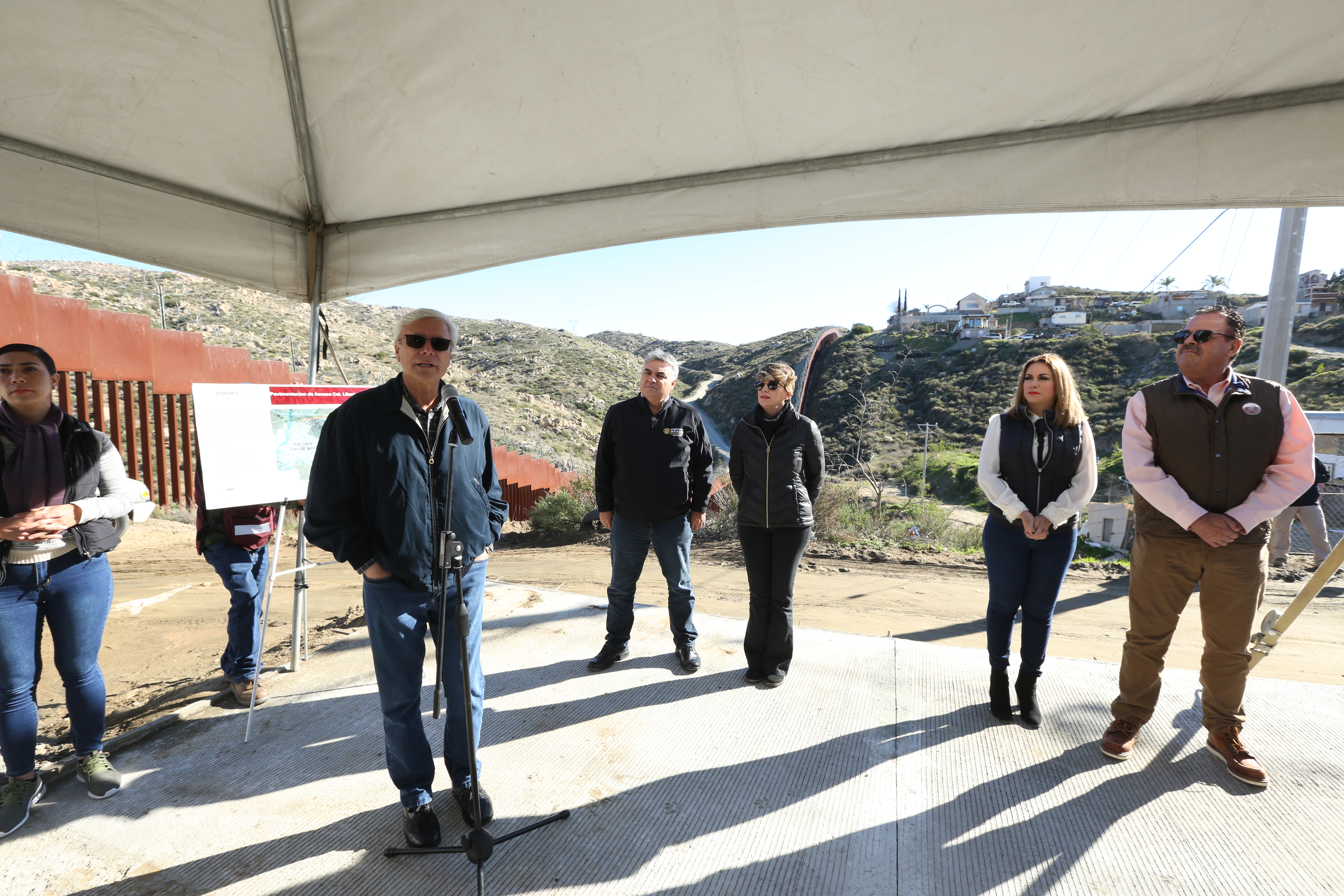 No somos un gobierno de escritorio, venimos a cumplirles: Gobernador Bonilla en Jornada por La Paz en Tecate