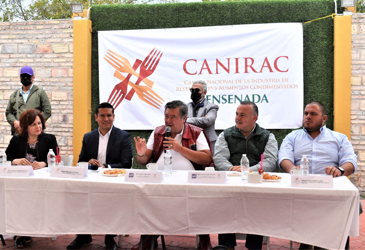 PRESENTA CANIRAC A HANK SU AGENDA DE TEMAS PARA REACTIVAR LA ECONOMÍA