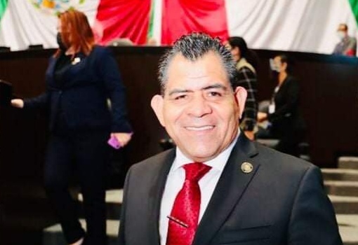 Diputado Armando Reyes dice ser víctima de Volaris
