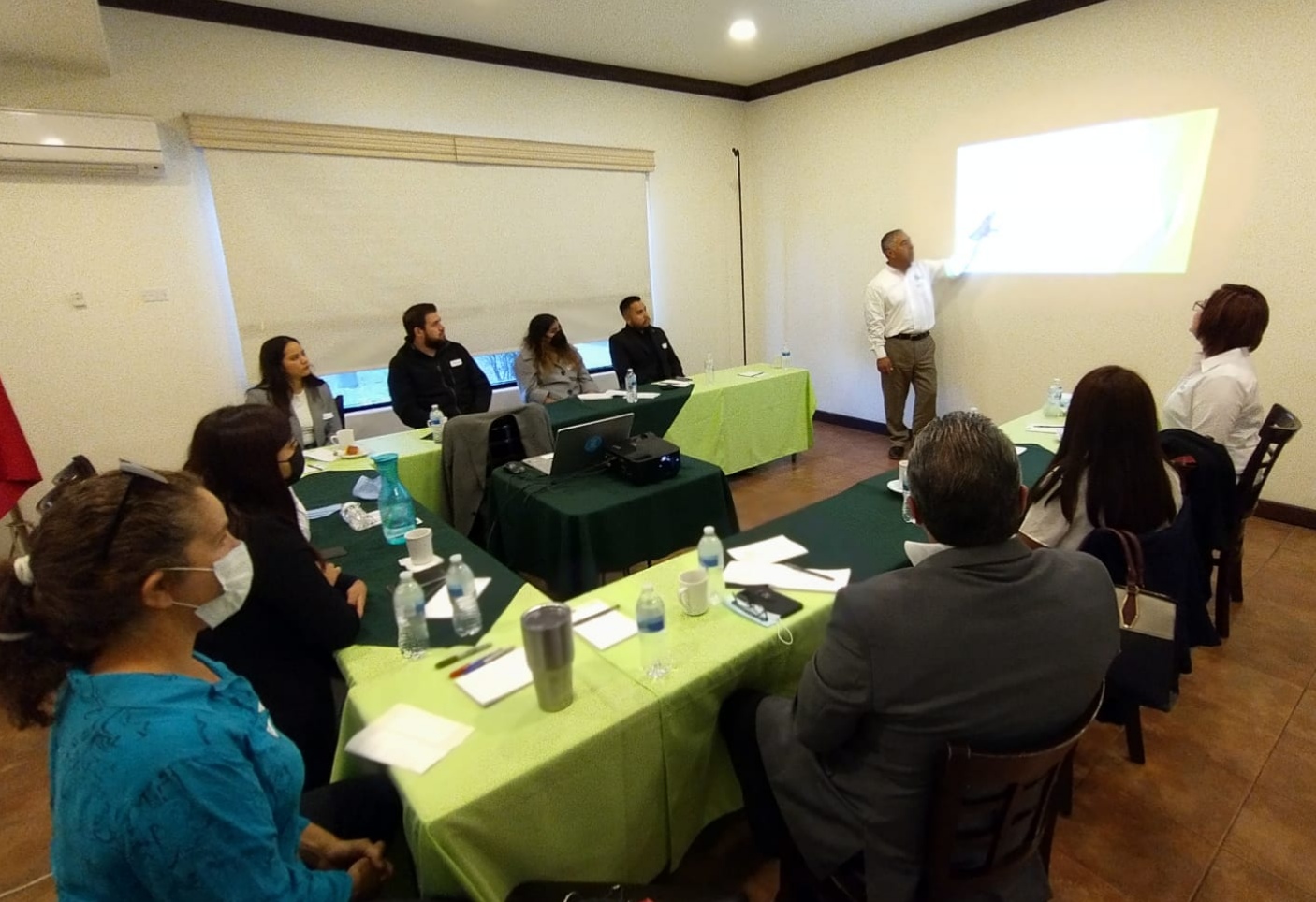 Imparte Instituto SIERCOR taller de responsabilidad social en Tecate