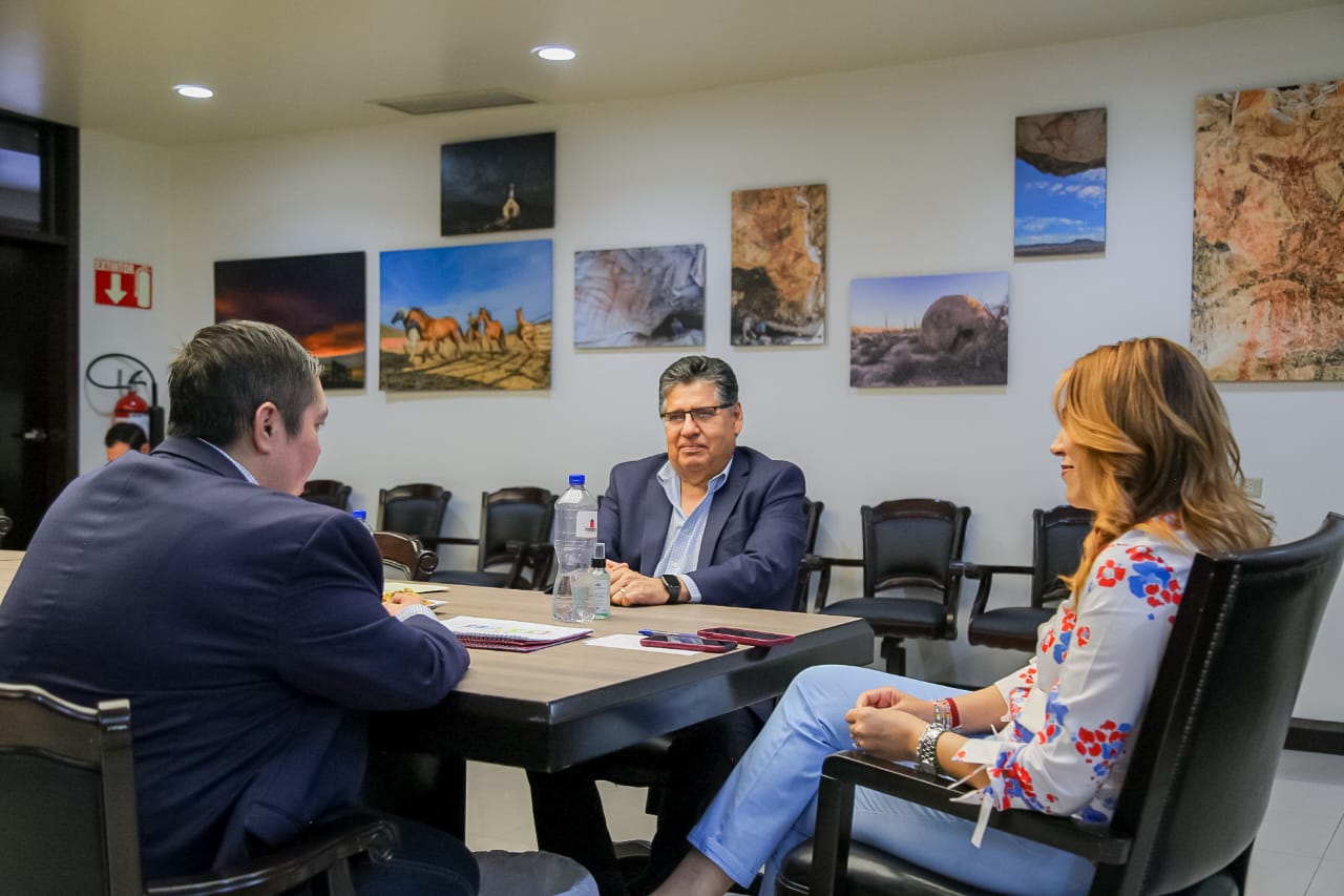 Nombran a Armando Fernández Samaniego como nuevo titular de SEPROA