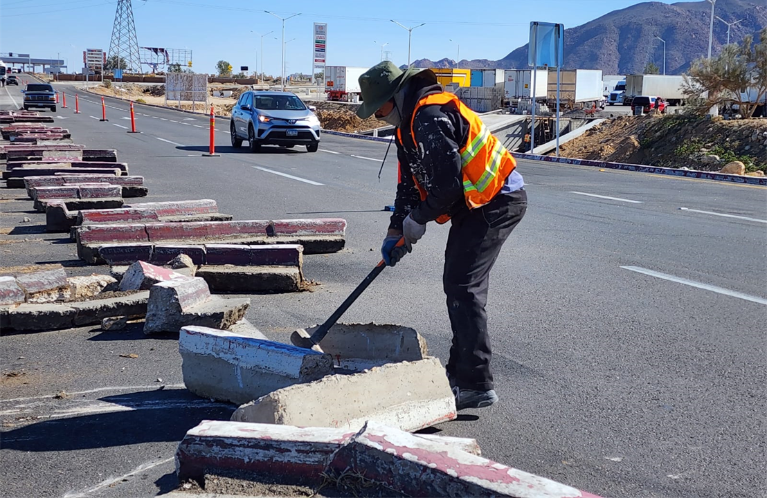 Realiza FIARUM obras hidráulicas en autopista Centinela-La Rumorosa