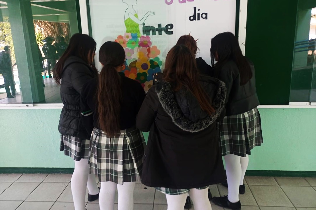 Participan alumnos de Conalep Tecate en conmemoración del Día de la Mujer