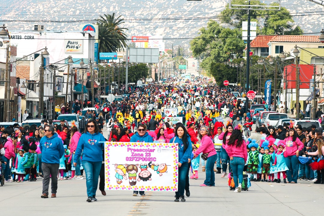 Invitan al Desfile de la Primavera en Tecate