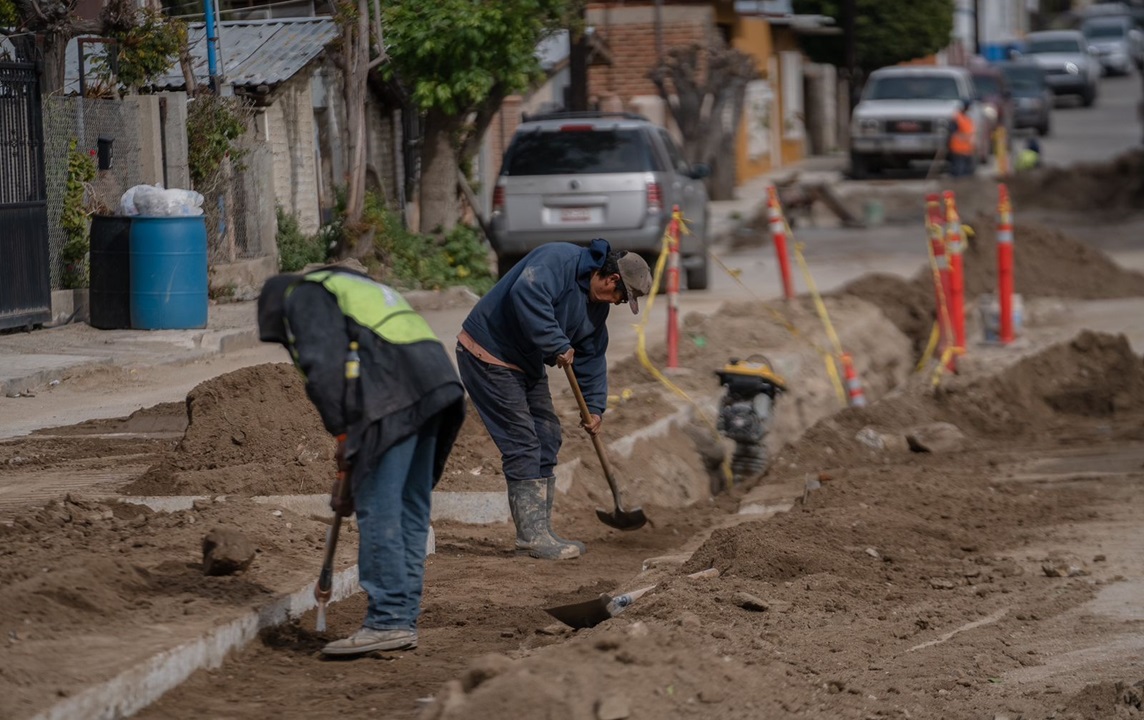 Trabajadores de BC tienen en promedio 11 mil pesos de ingresos al mes