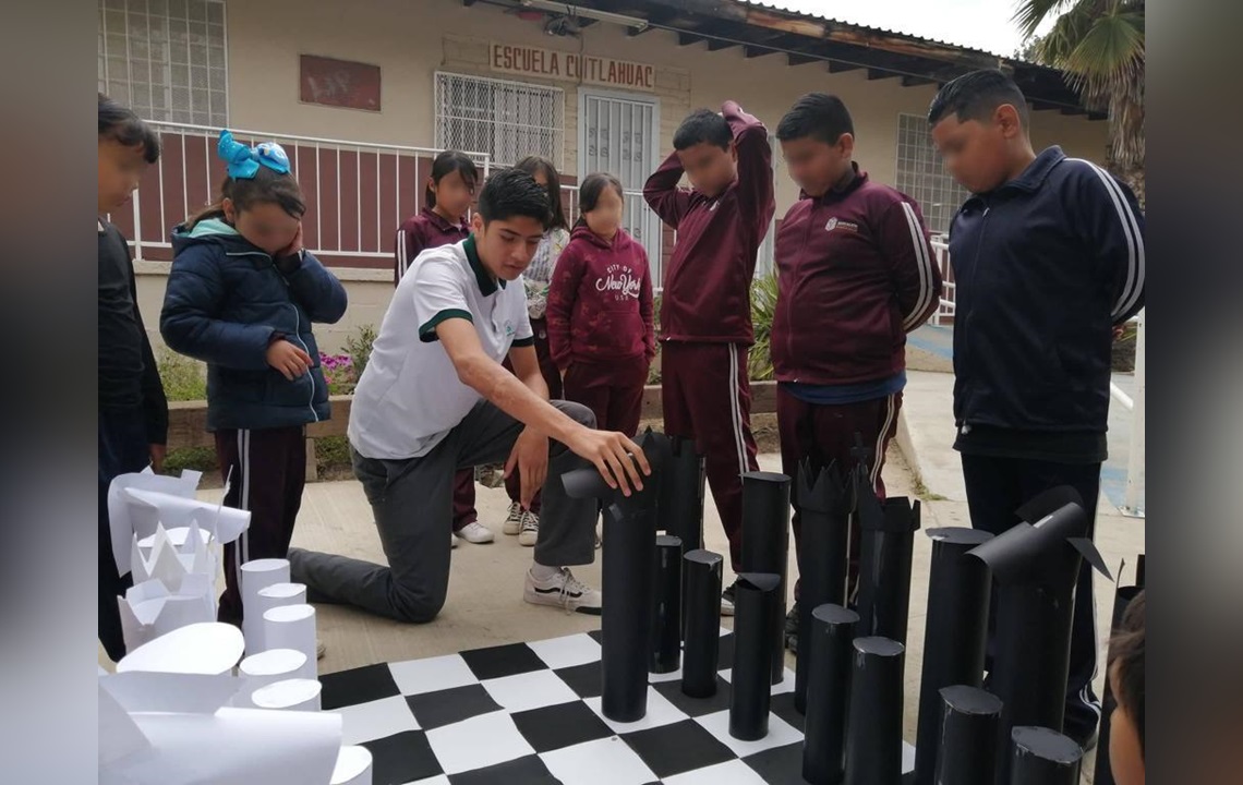 Alumnos de Conalep Tecate promueven el ajedrez entre estudiantes de primaria