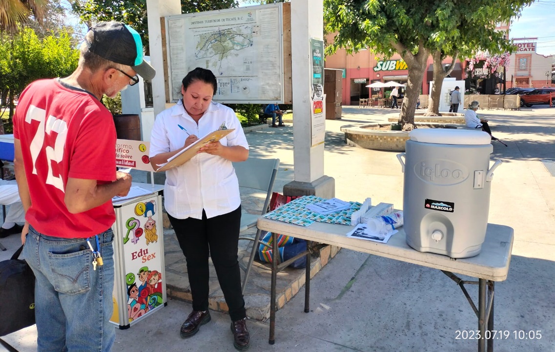 Centro de Salud Tecate ofrece servicio de hidratación ante altas temperaturas