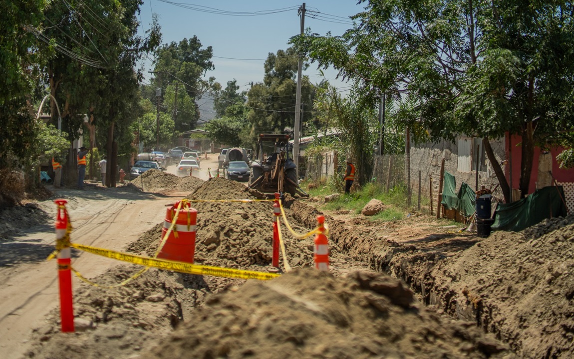 Avanza CESPTE en la construcción de alcantarillado de la colonia Garzón