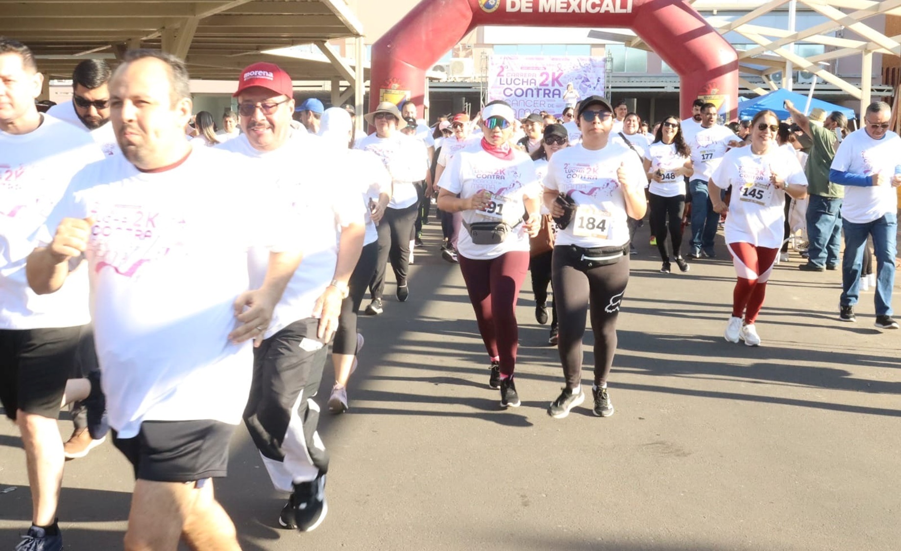 Realizan la segunda carrera por la lucha contra el cáncer de mama