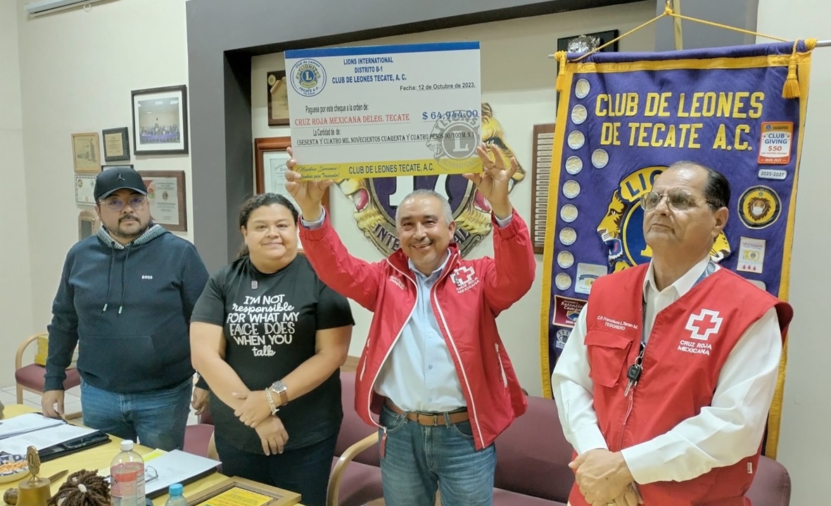 Entrega Club de Leones recaudación a beneficio de la Cruz Roja Tecate