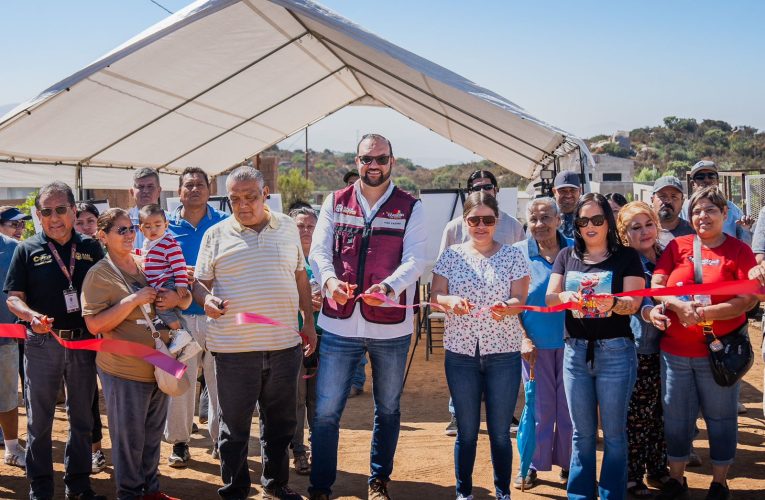 CESPTE inaugura red de agua potable en colonia Vistas del Valle