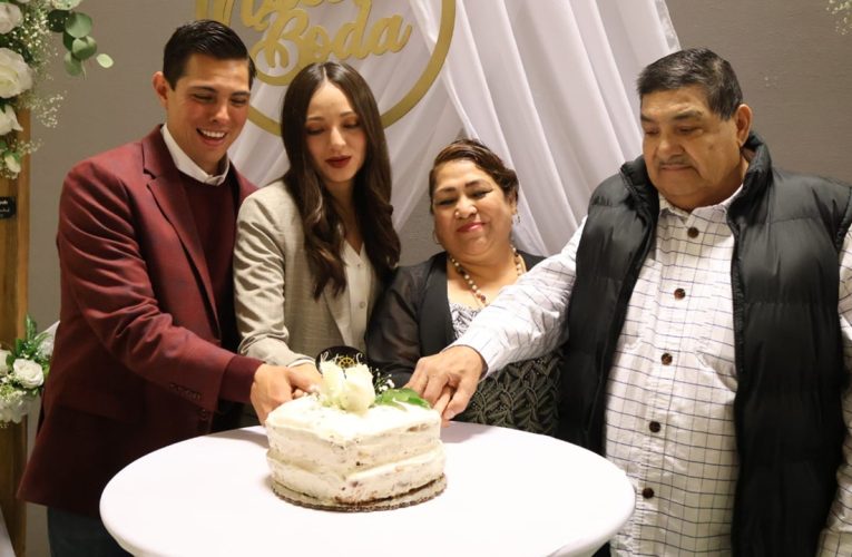 Parejas sellan su amor en matrimonios colectivos de DIF Tecate