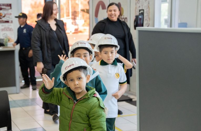 CESPTE recibe a estudiantes de la primaria Colegio Tecate