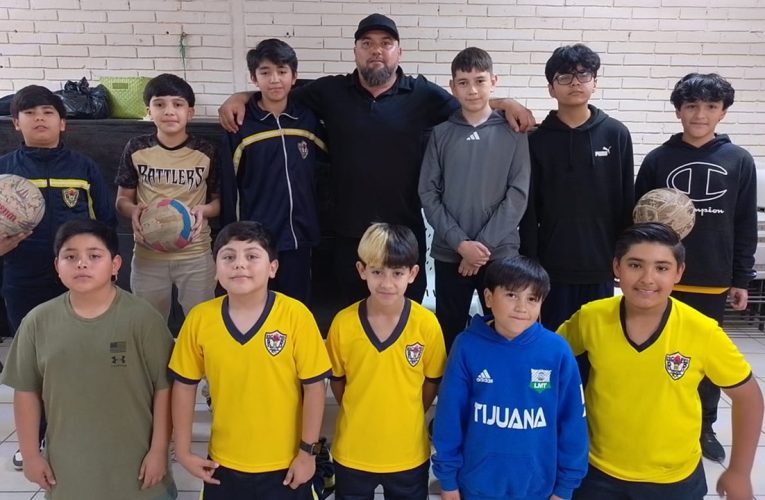 Primaria de Tecate logra doble campeonato en voleibol pese a falta de apoyo